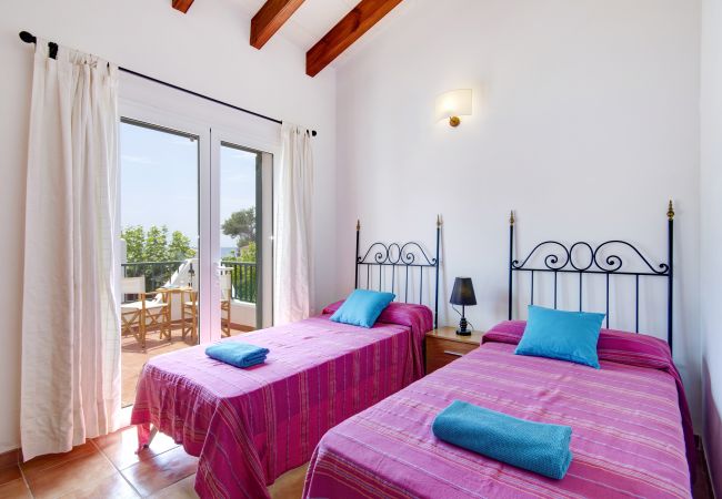 Villa à Cala´n Blanes - Menorca Juanita