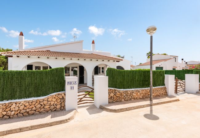 Villa à Cala´n Bosch - Menorca ROCAS