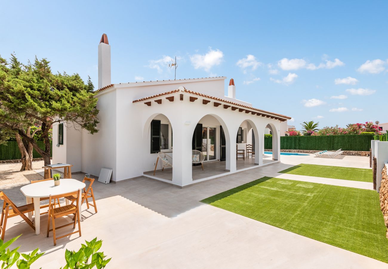 Villa à Cala´n Bosch - Menorca ROCAS