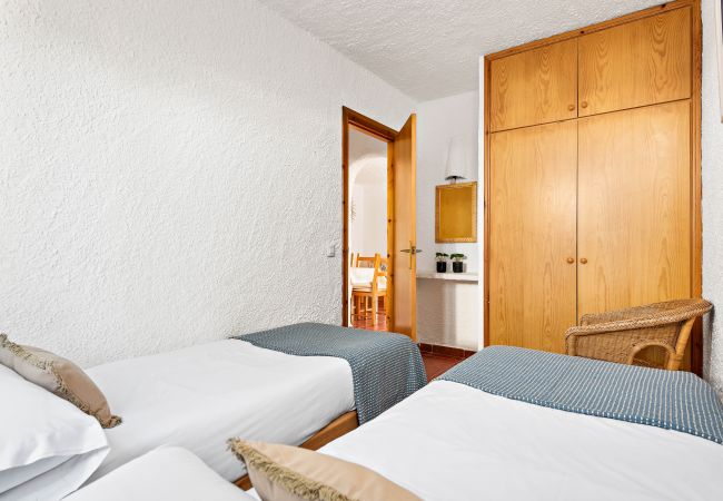 Appartement à Cala Blanca - Apartamentos MONSINES 13 C Appartement à Cala Blanca - Apartamentos MONSINES 13 C